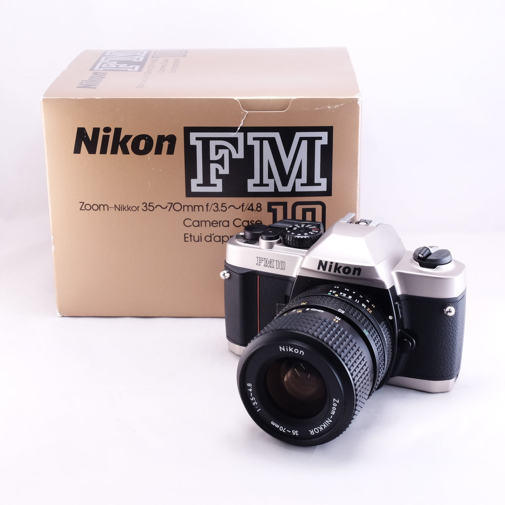 Nikon FM10 + 35-70/3.5-4.8