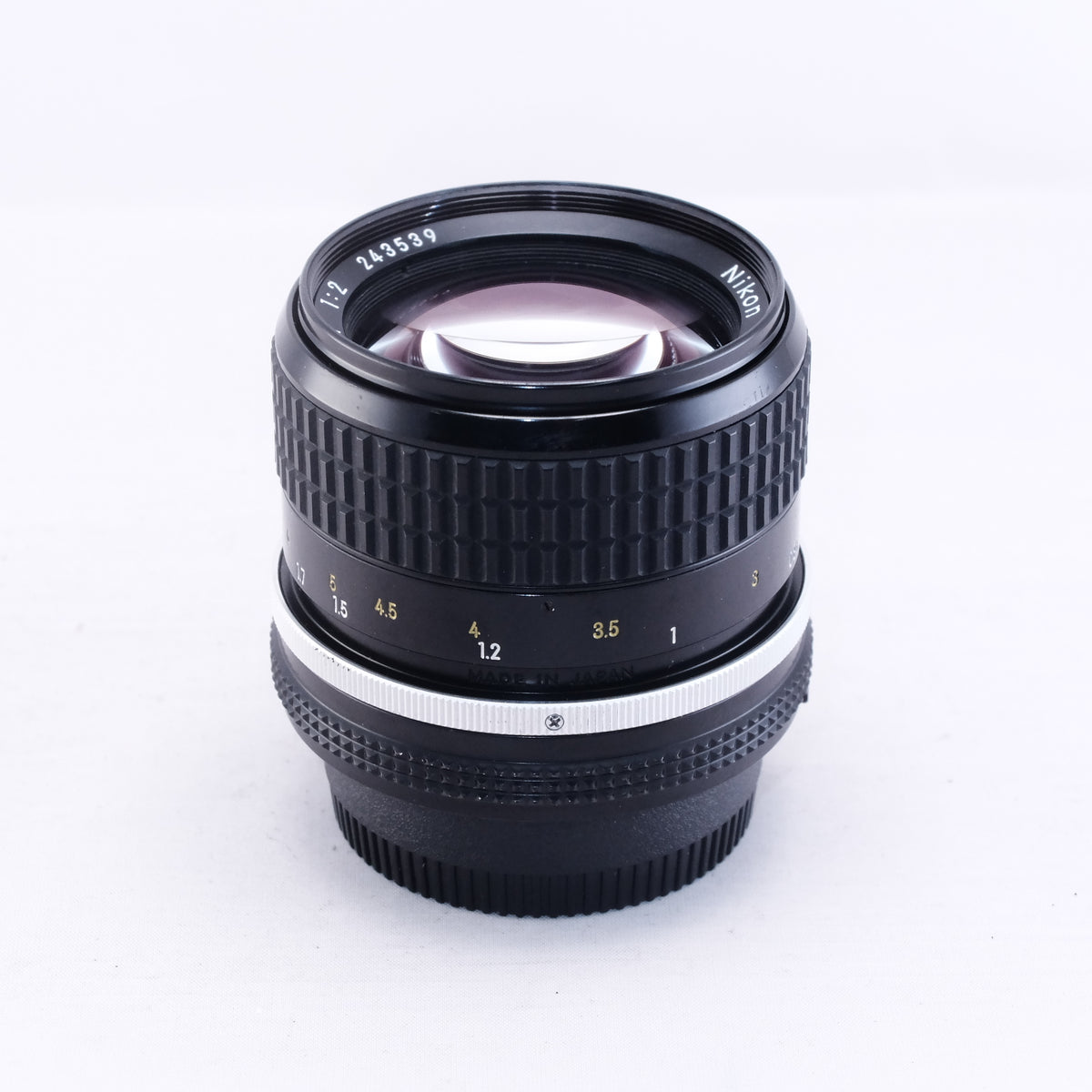 Nikon Ai NIKKOR 85mm F2 [F]