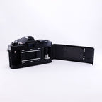 MINOLTA X-7 (Black) + MD ZOOM 35-70mm F3.5