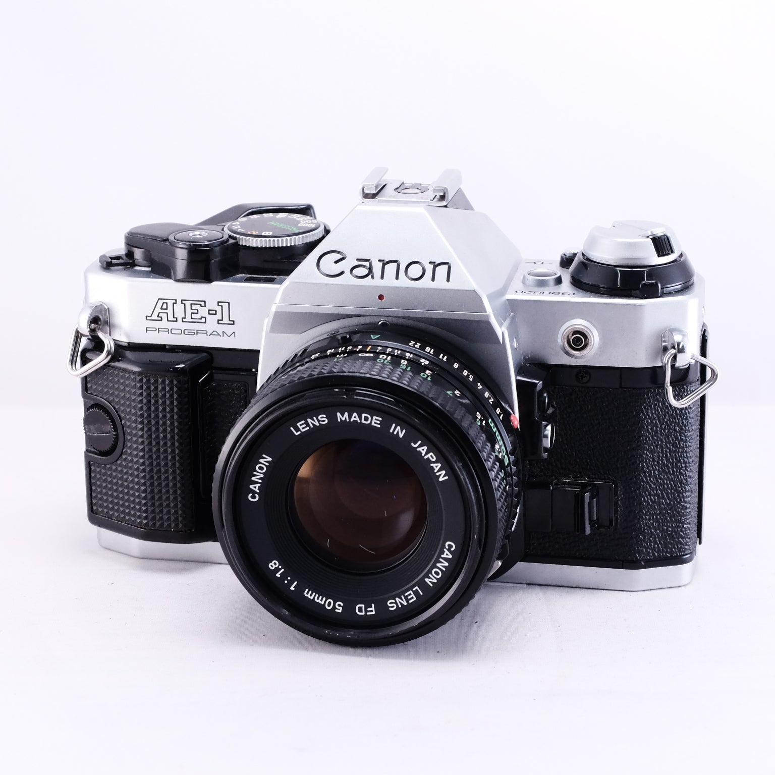 Canon AE-1 PROGRAM (Silver) + FD 50mm f1.8 – 東京CAMERA