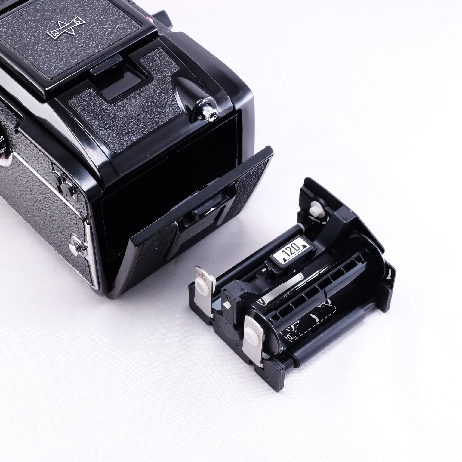 MAMIYA M645 + MAMIYA-SEKOR C 55mm F2.8 – 東京CAMERA