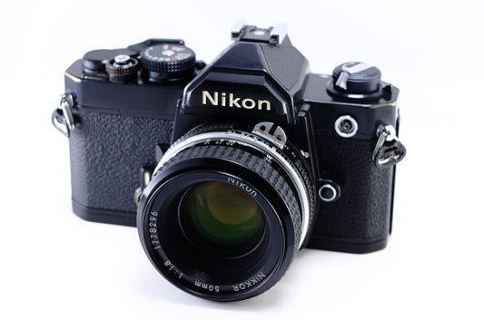 【Nikon】FM (ブラック) + Ai NIKKOR 50mm F1.8 [1132216436689]