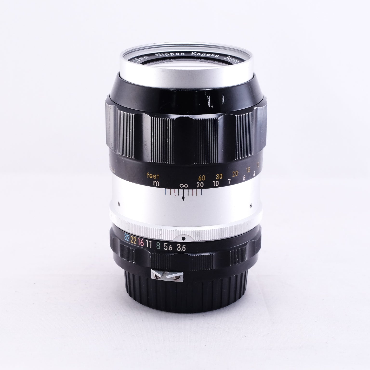 【超美品】 Nikon FE2 / Zoom-NIKKOR 35-105mm 超美品】 Nikon FE2 / Zoom-NIKKOR 35-105mm NIKKOR - The Thousand
