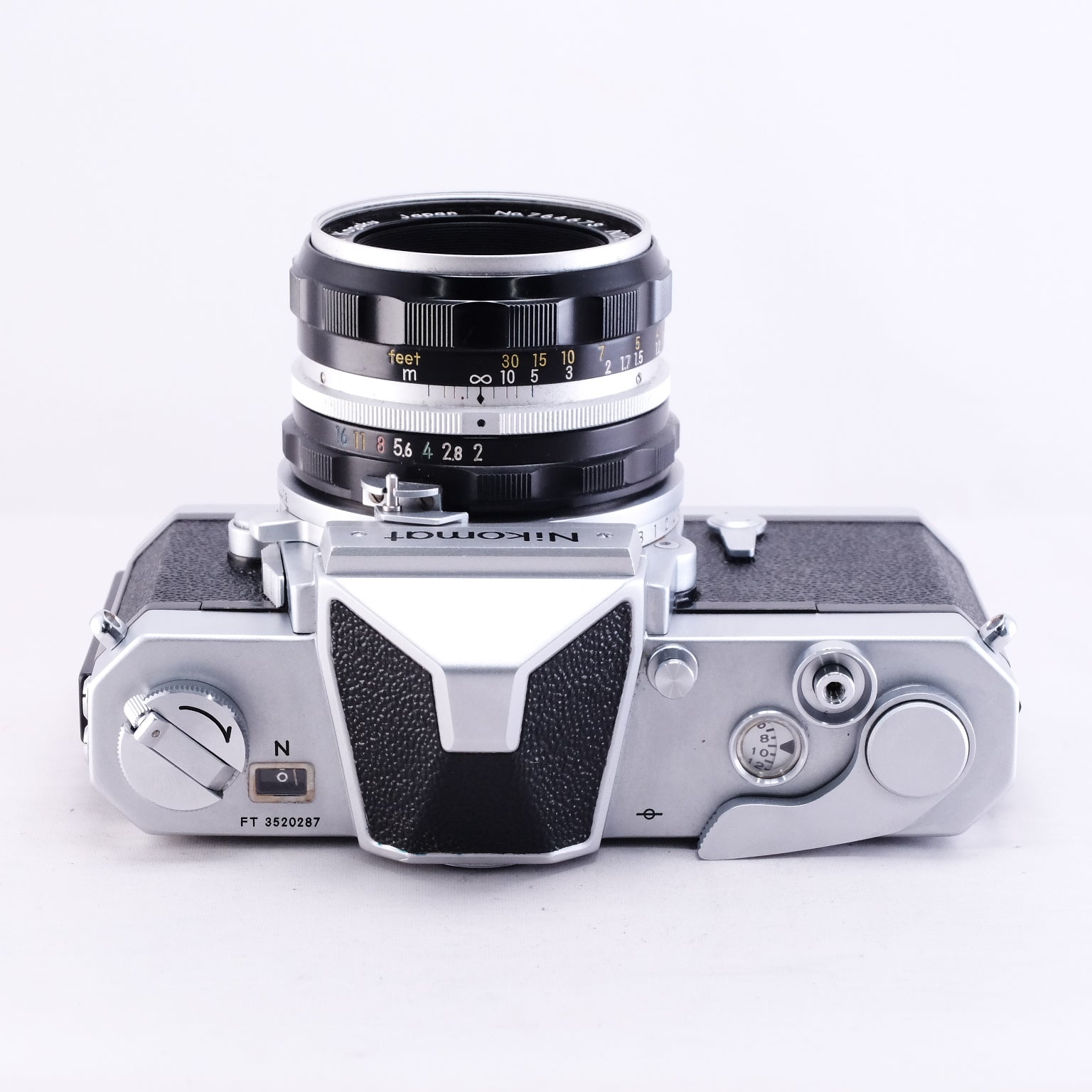 Nikon Nikomat FTN + NIKKOR-H Auto 50mm F2