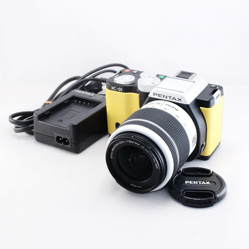 PENTAX K-01 Black & Yellow + 18-55mm White