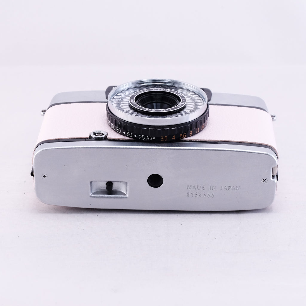OLYMPUS PEN EE-3 (Powder Pink)