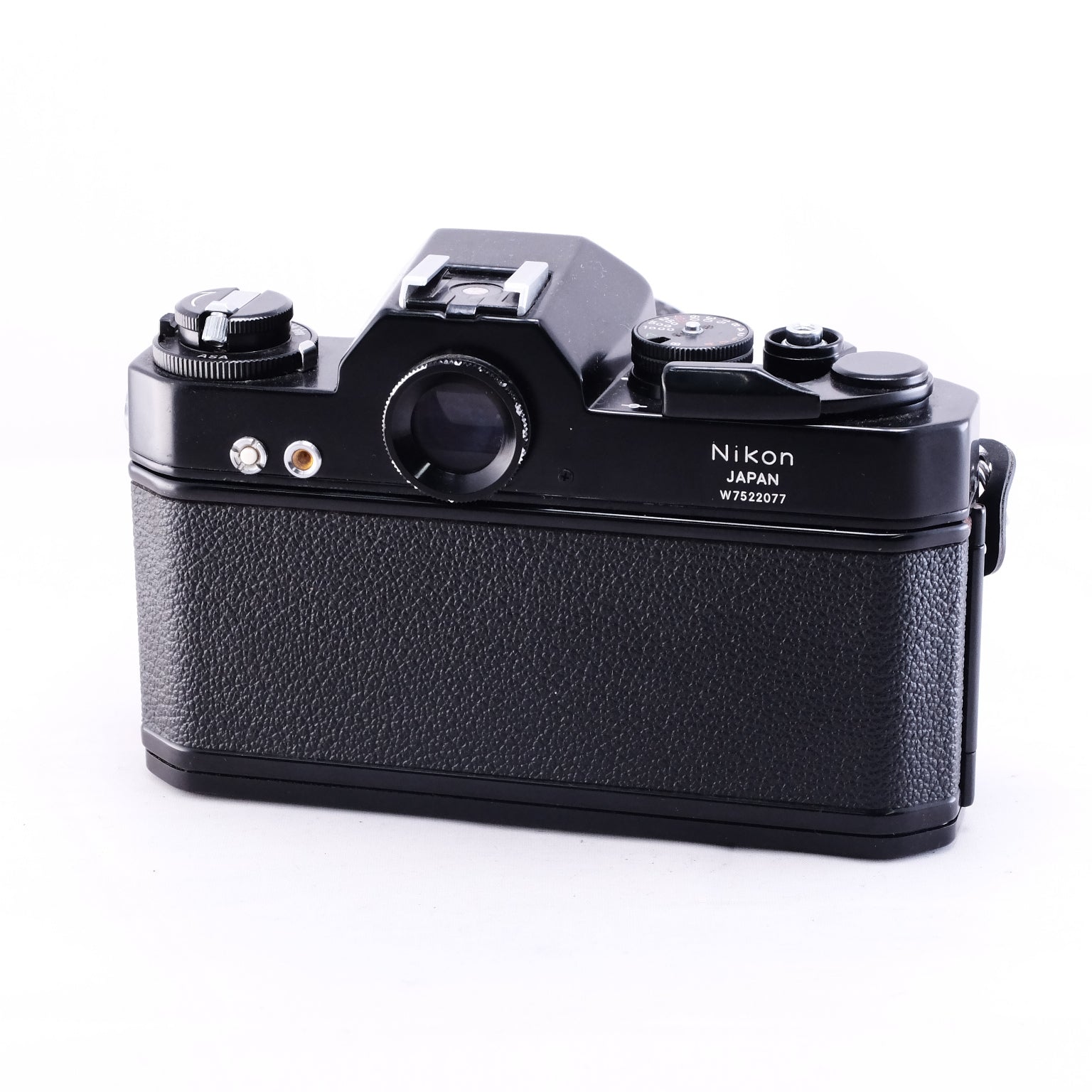 Nikon Nikomat ELW (Black) +Zoom Nikkor 35-70/3.5-4.5