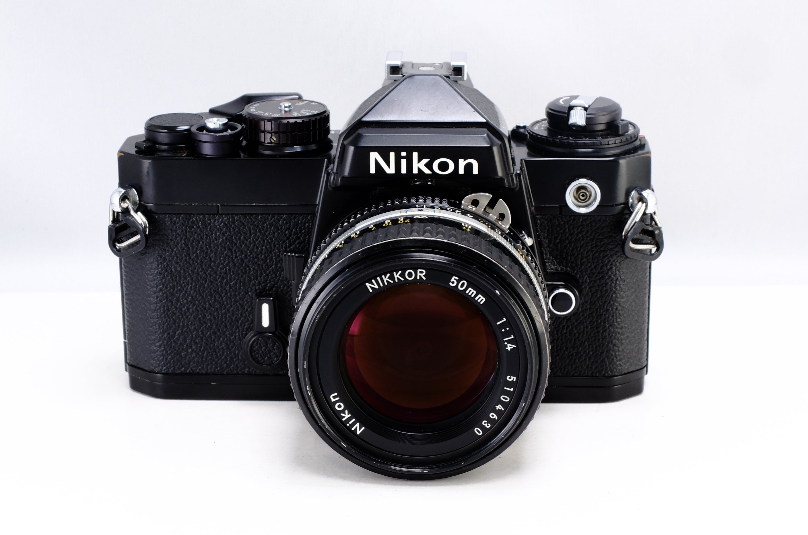 Nikon】FE (ブラック) + NIKKOR 50mm F1.4 Ai-S [1443326420143]