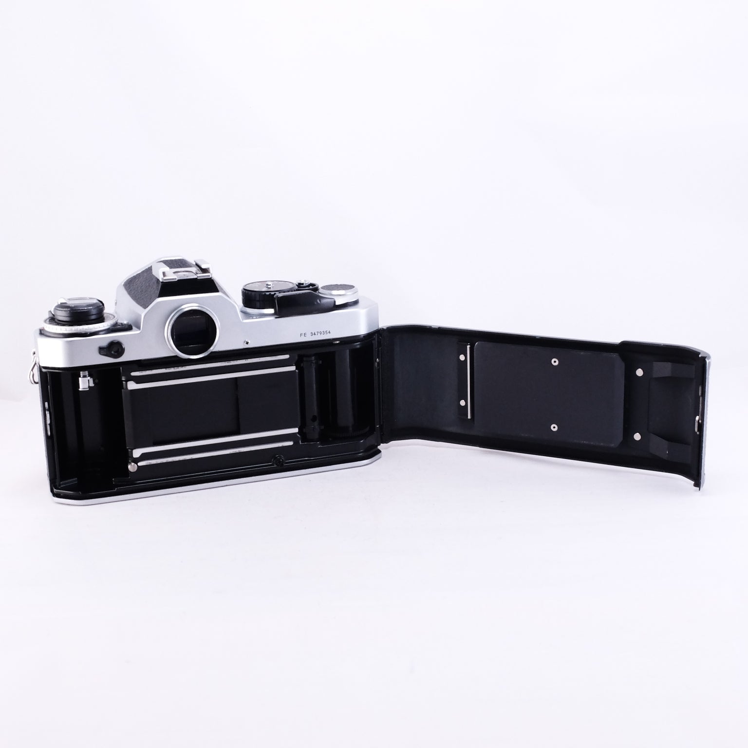 Nikon FE (Silver) ※整備品