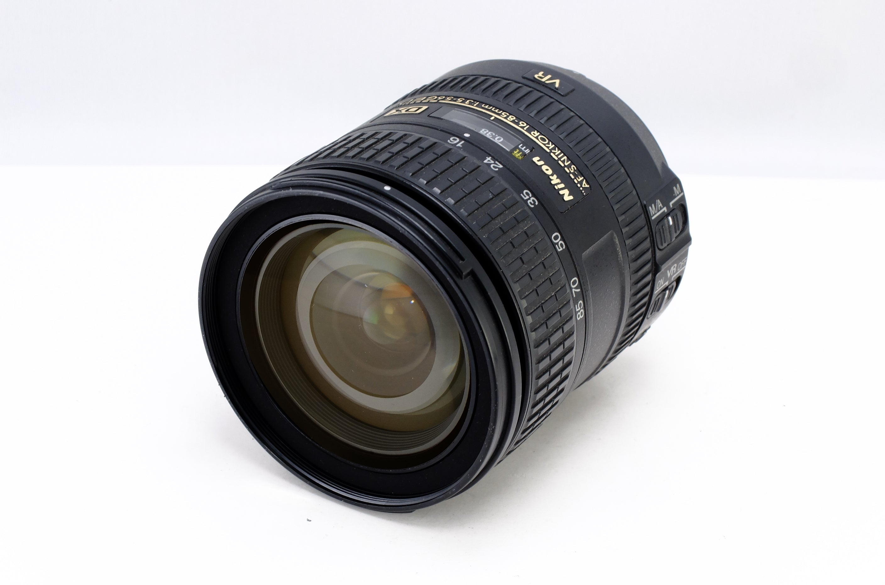 Nikon】AF-S NIKKOR 16-85mm f/3.5-5.6G ED VR DX [ニコンFマウント]