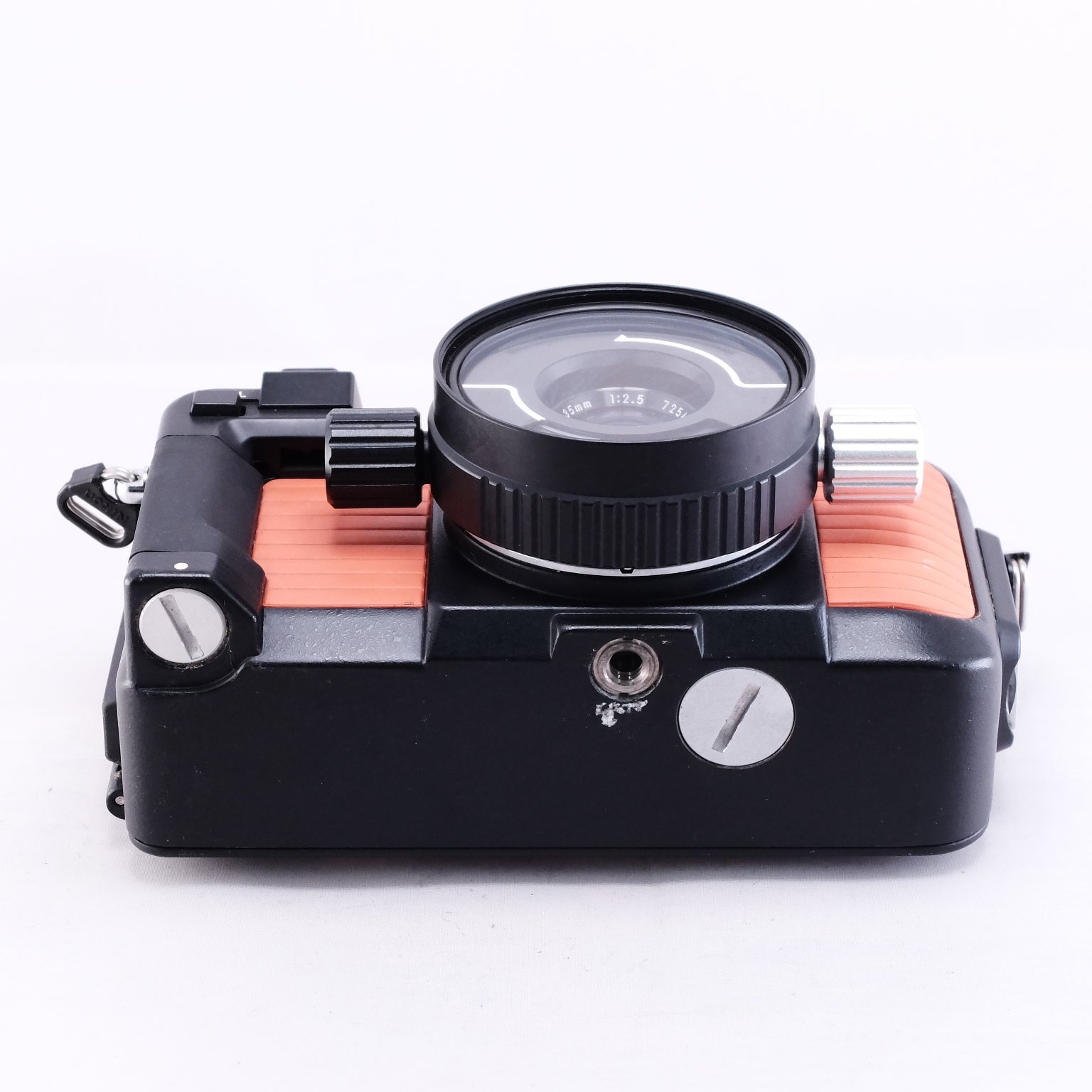 Nikon NIKONOS V オレンジ + W-NIKKOR 28mm F3.5