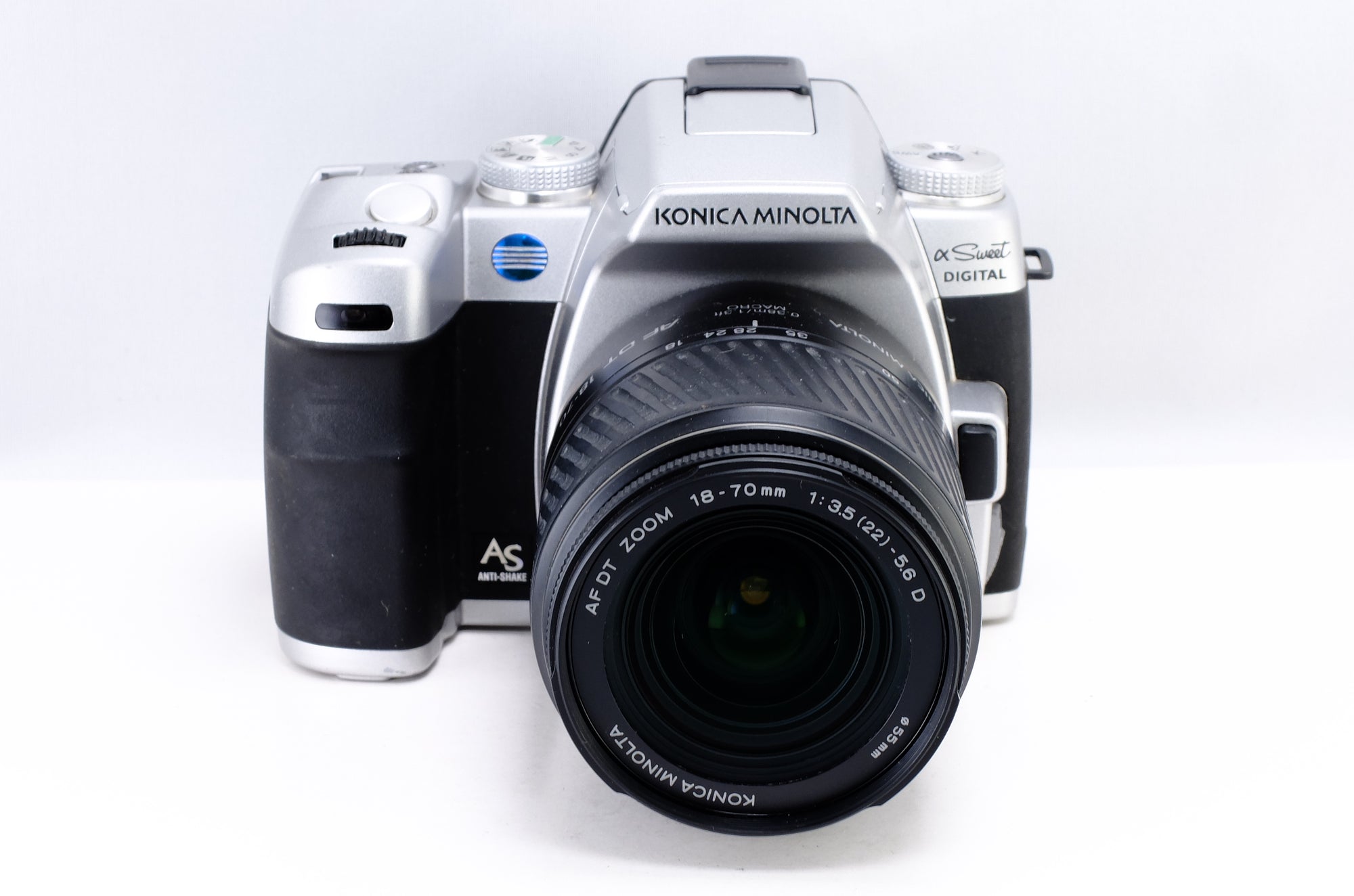 【KONICA MINOLTA】α Sweet DIGITAL シルバー + AF DT 18-70/3.5-5.6D [1086520327762] | 東京CAMERA