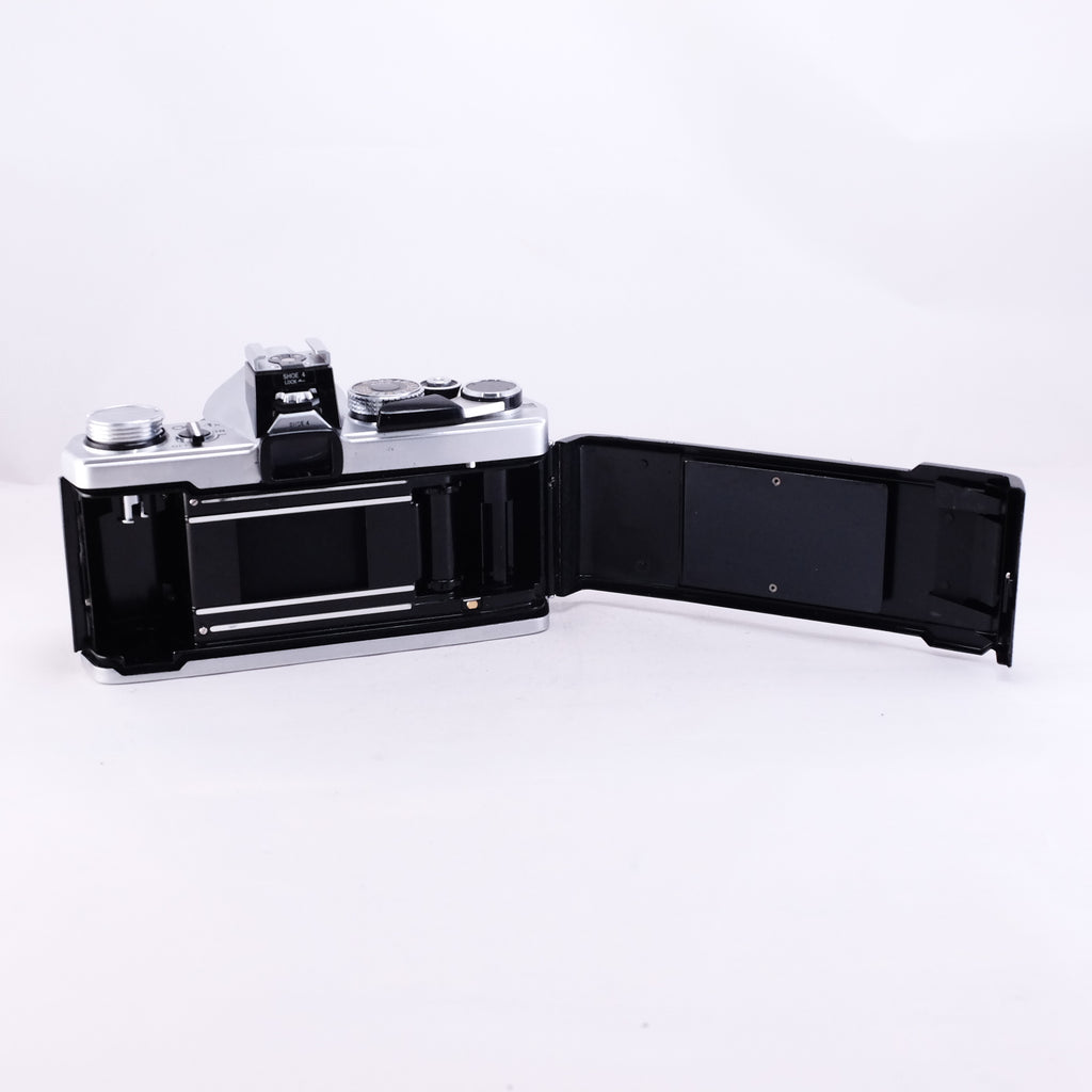 OLYMPUS OM-1n (Silver)