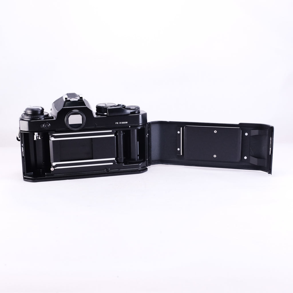 Nikon FE (Black) ※整備品