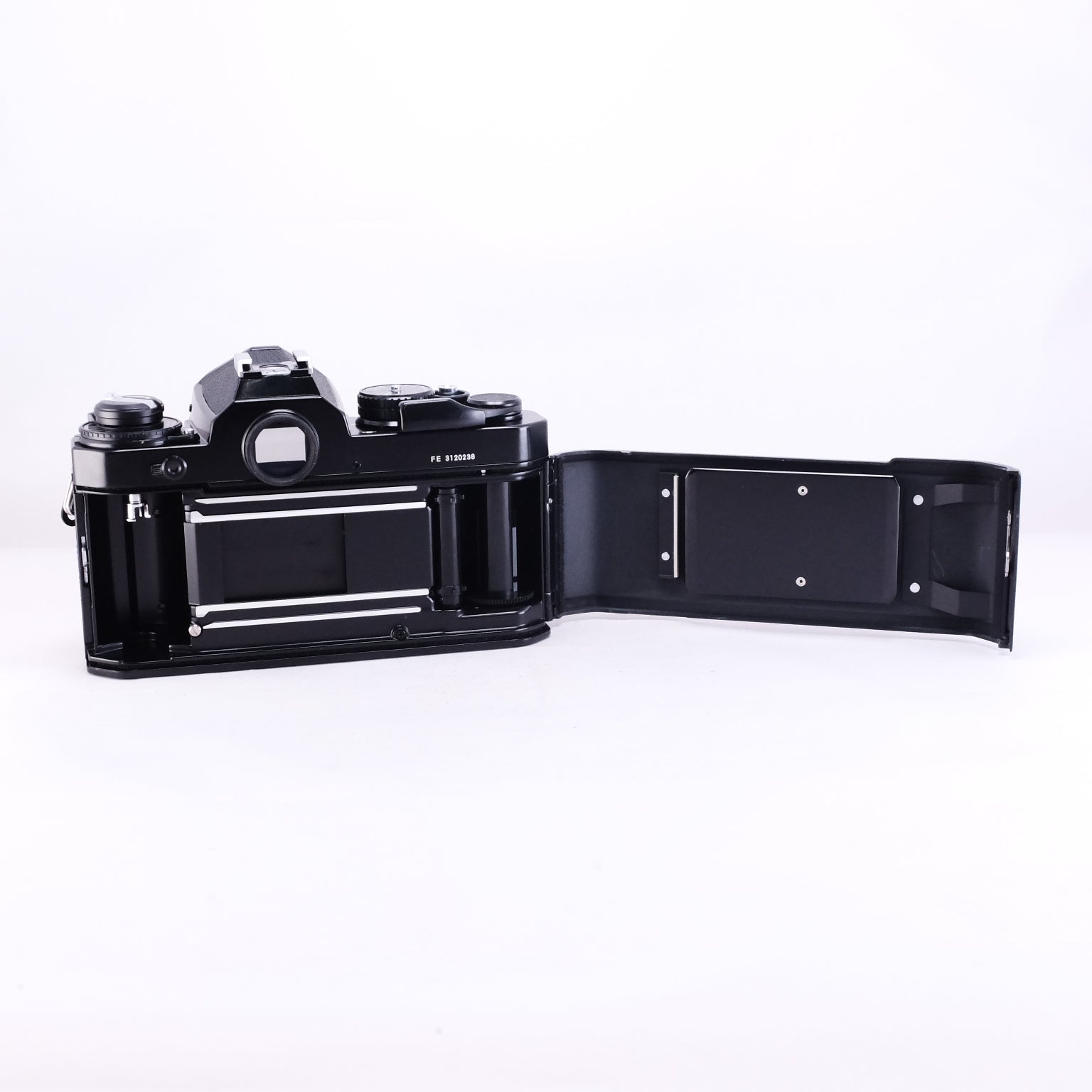 Nikon FE (Black) ※整備品