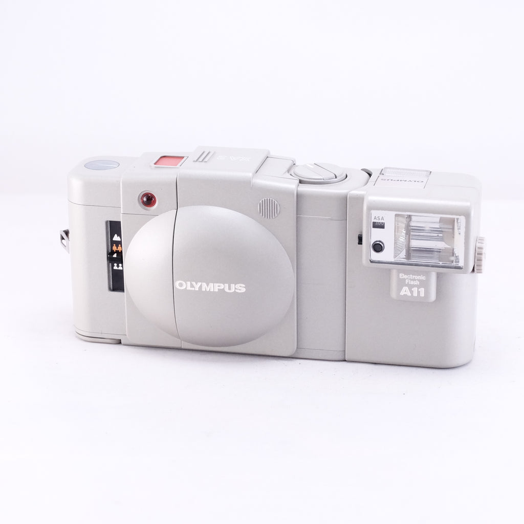 OLYMPUS XA 2 + A11 アーバンホワイト ※整備品