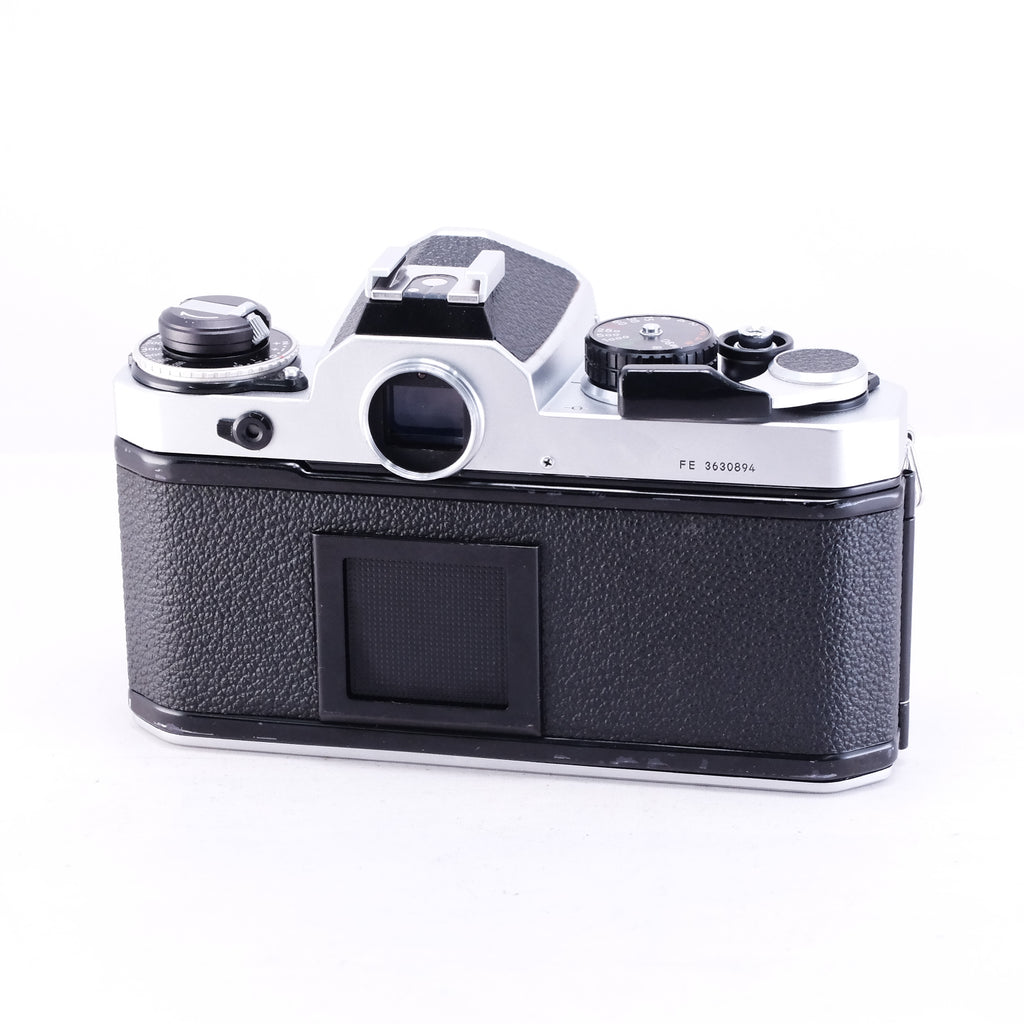 Nikon FE (Silver) ※整備品