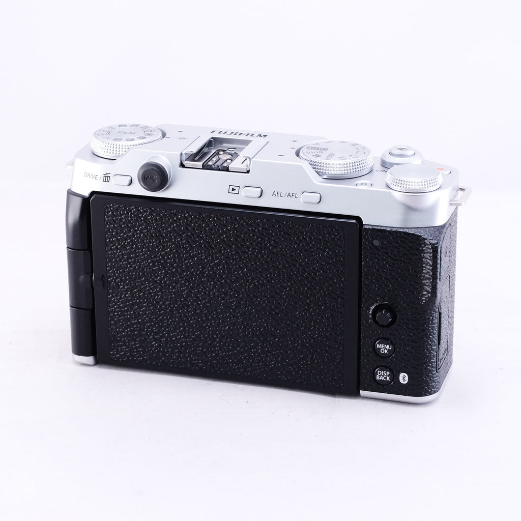 FUJIFILM X-M5 (シルバー）レンズキット XC15-45mm