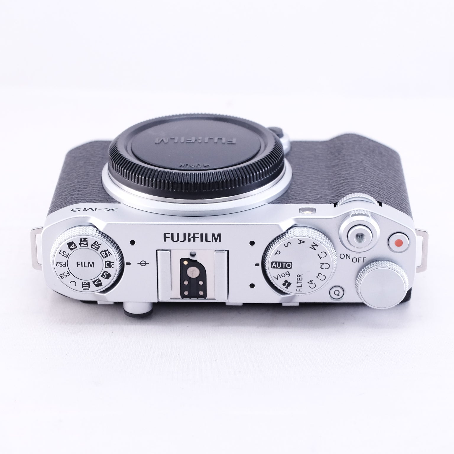 FUJIFILM X-M5 (シルバー）レンズキット XC15-45mm