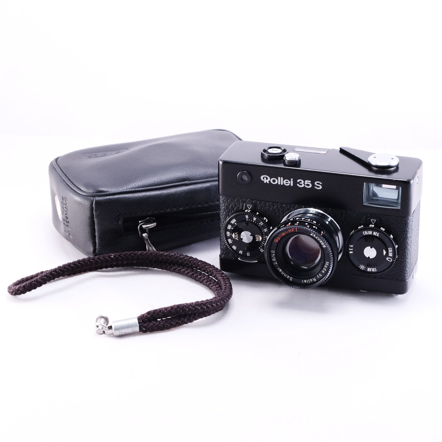 Rollei 35 S (Black) / Sonnar 40mm F2.8 Singapore