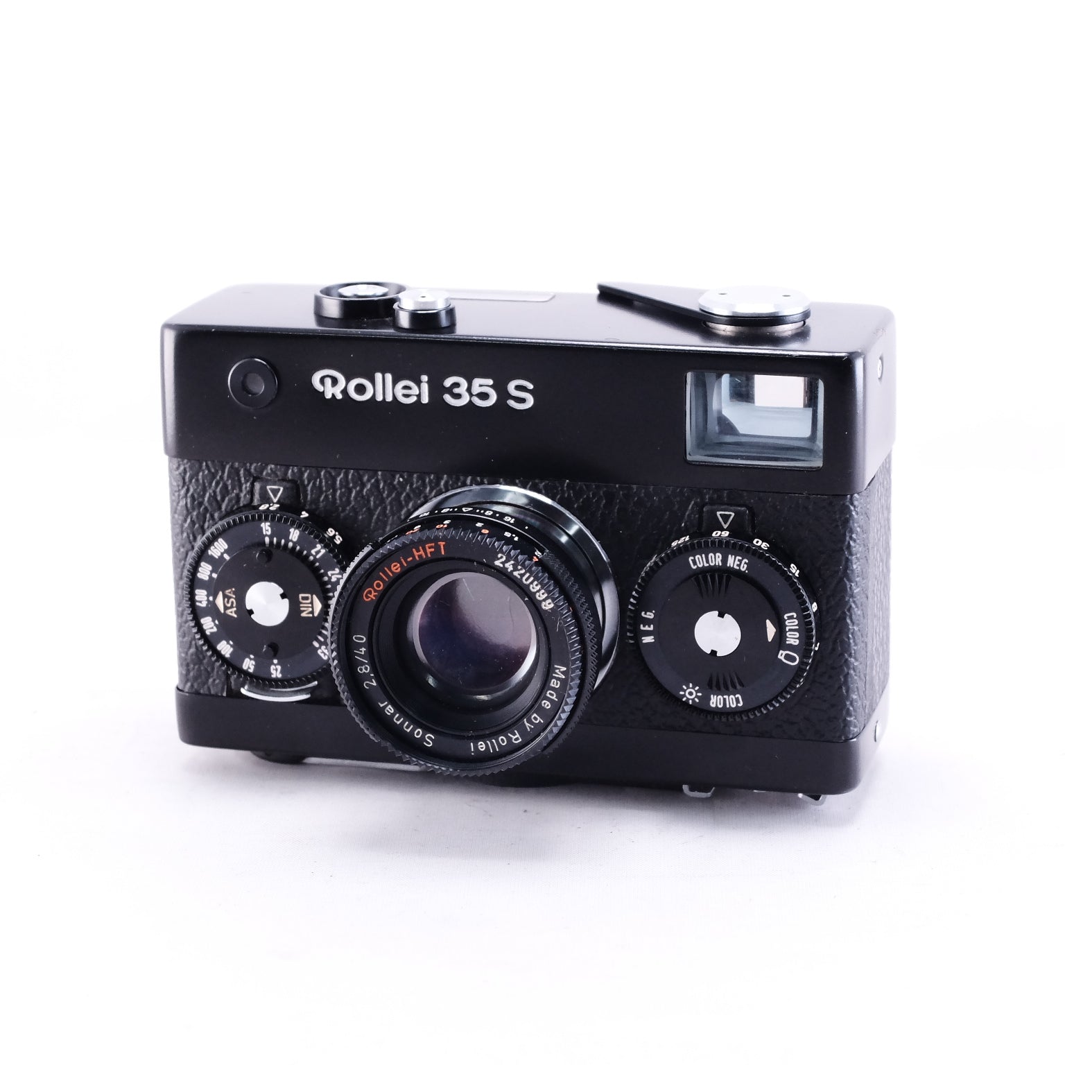Rollei 35 S (Black) / Sonnar 40mm F2.8 Singapore