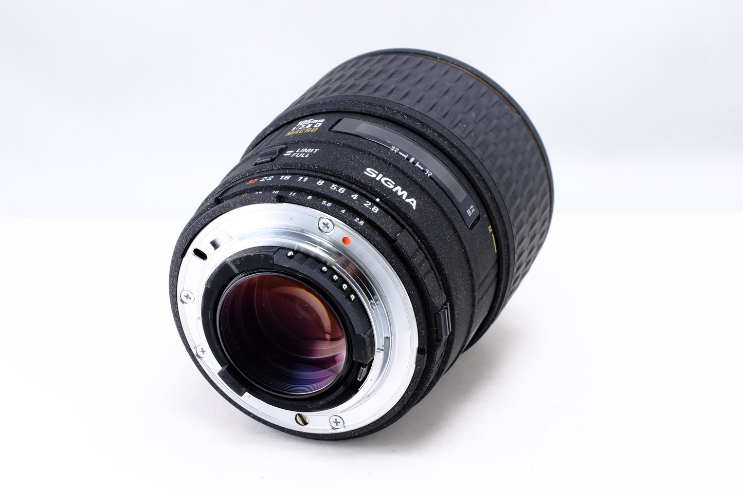 【SIGMA】MACRO 105mm F2.8 D EX [ニコンFマウント] [1482820716897]