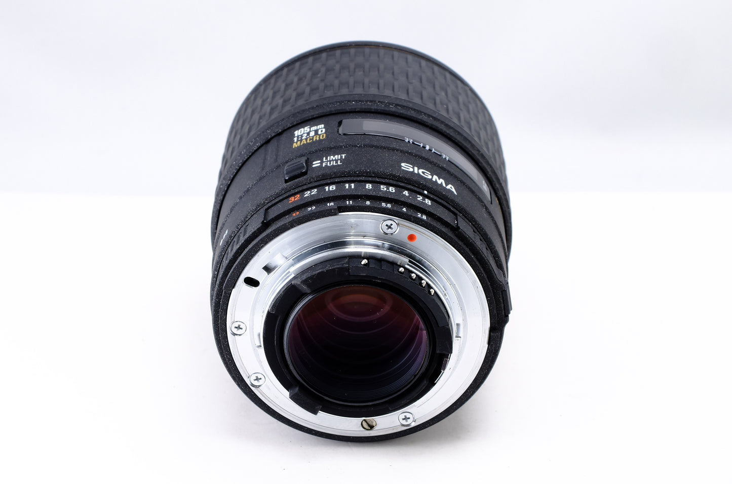 【SIGMA】MACRO 105mm F2.8 D EX [ニコンFマウント] [1482820716897]