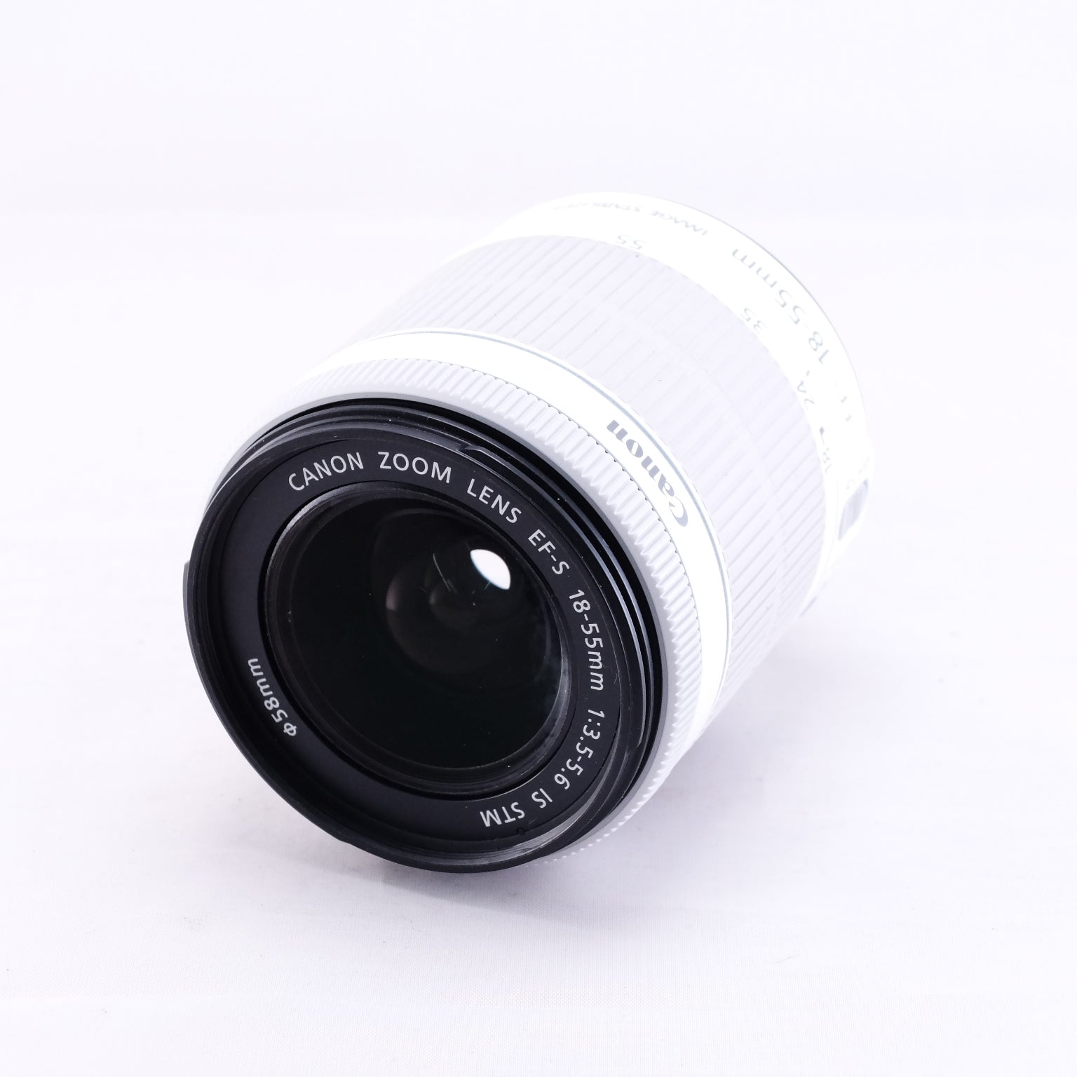 Canon EOS Kiss x7（ホワイト）+ EF-S 18-55mm F3.5-5.6