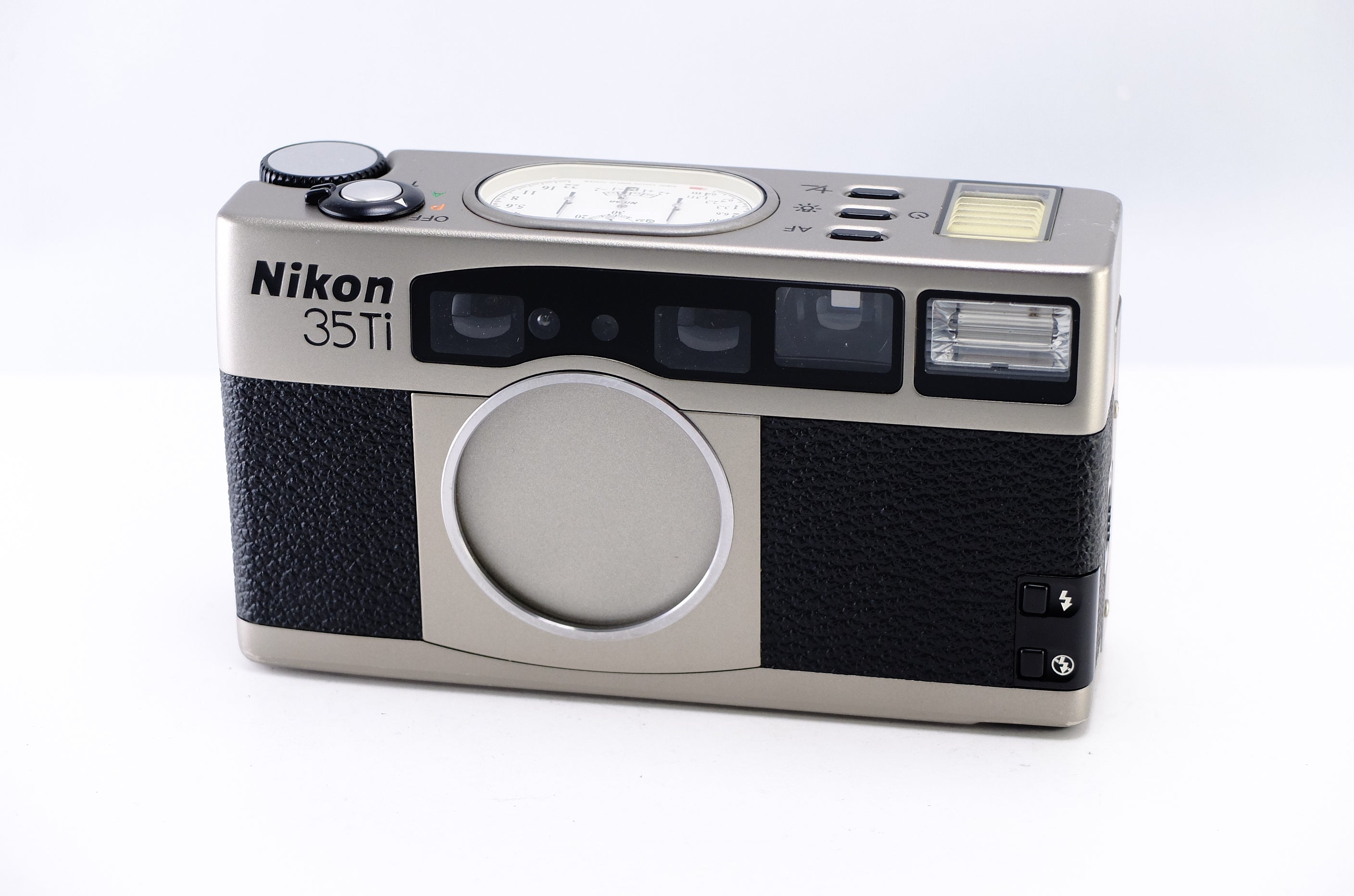 Nikon】35Ti (ケース・ストラップ付属) – 東京CAMERA