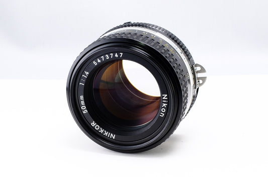 【Nikon】 NIKKOR 50mm F1.4 Ai-s [ニコンFマウント] [1568728770520]