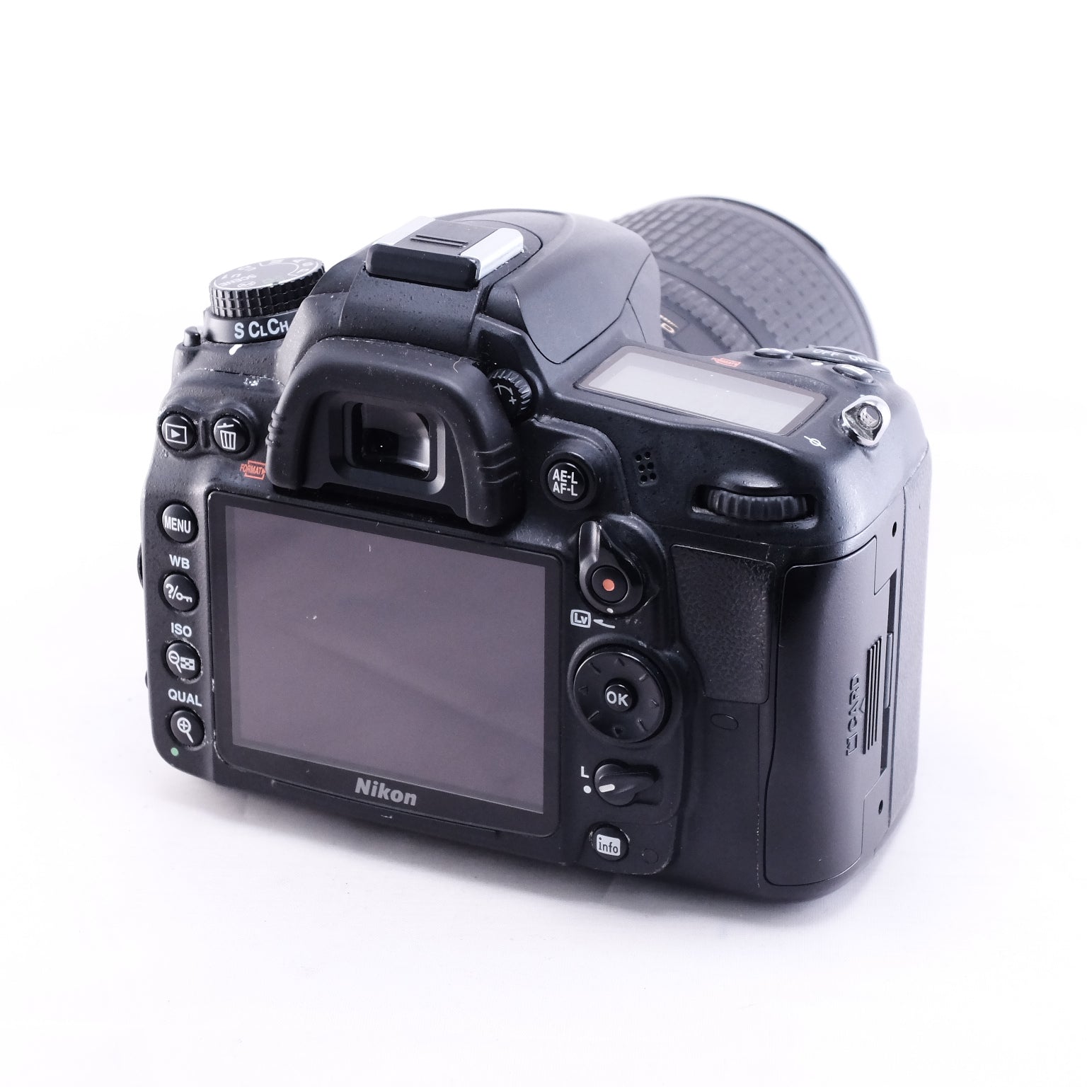 Nikon D7000 + AF-S DX NIKKOR 18-105mm F3.5-5.6G ED VR