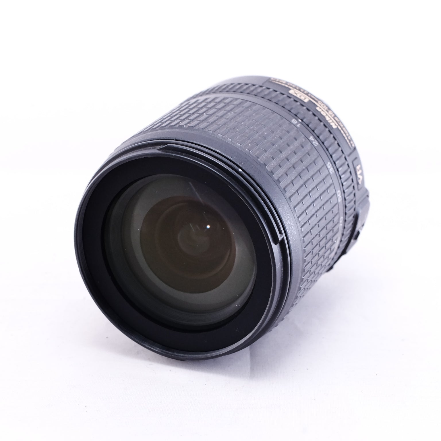 Nikon D7000 + AF-S DX NIKKOR 18-105mm F3.5-5.6G ED VR