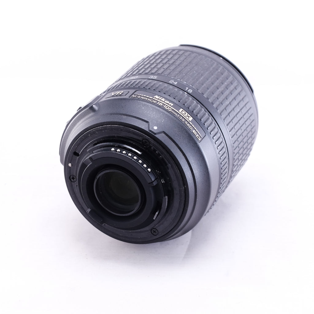 Nikon D7000 + AF-S DX NIKKOR 18-105mm F3.5-5.6G ED VR