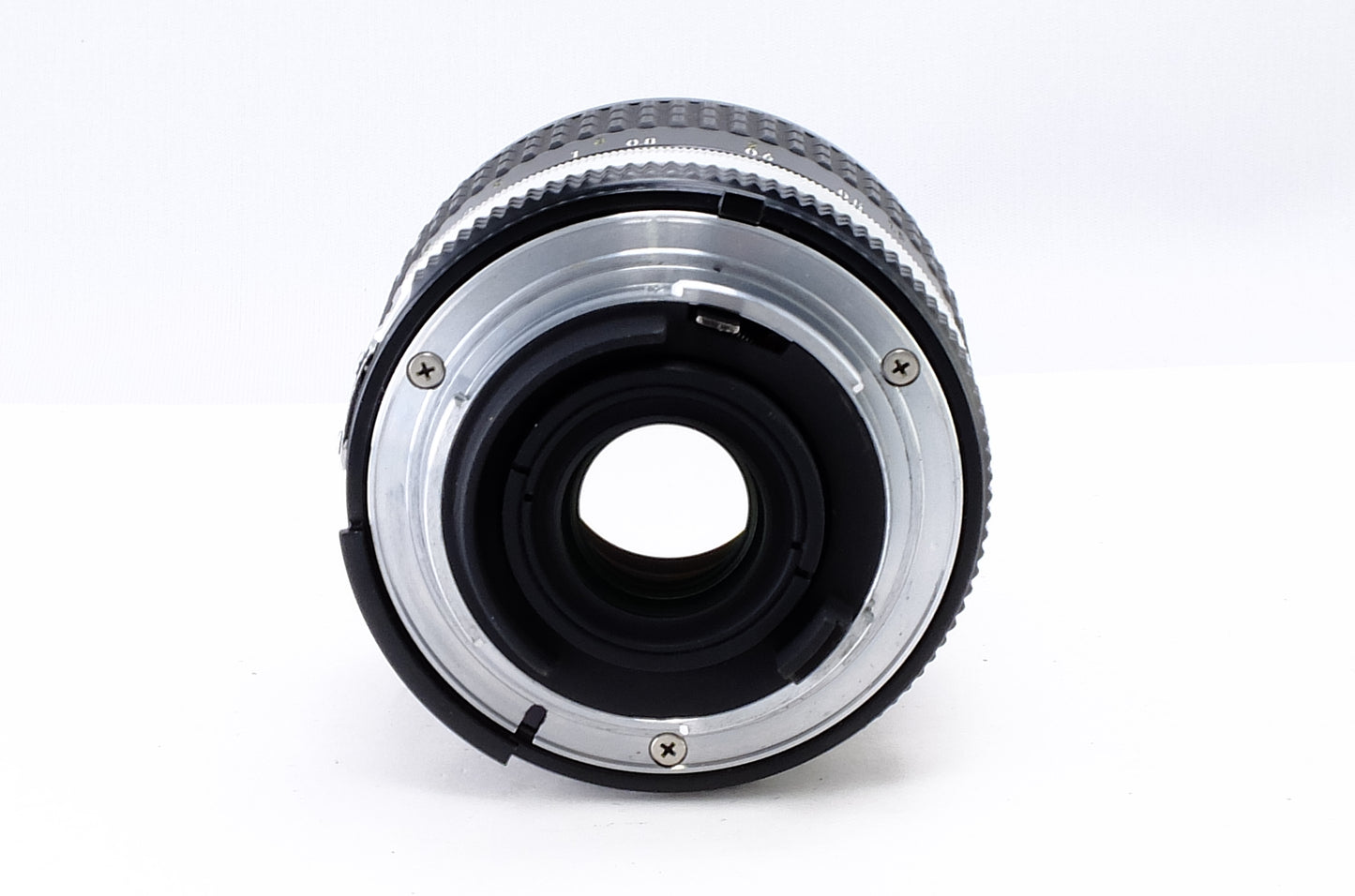 【Nikon】NIKKOR 28mm F2.8 Ai-s [ニコンFマウント]