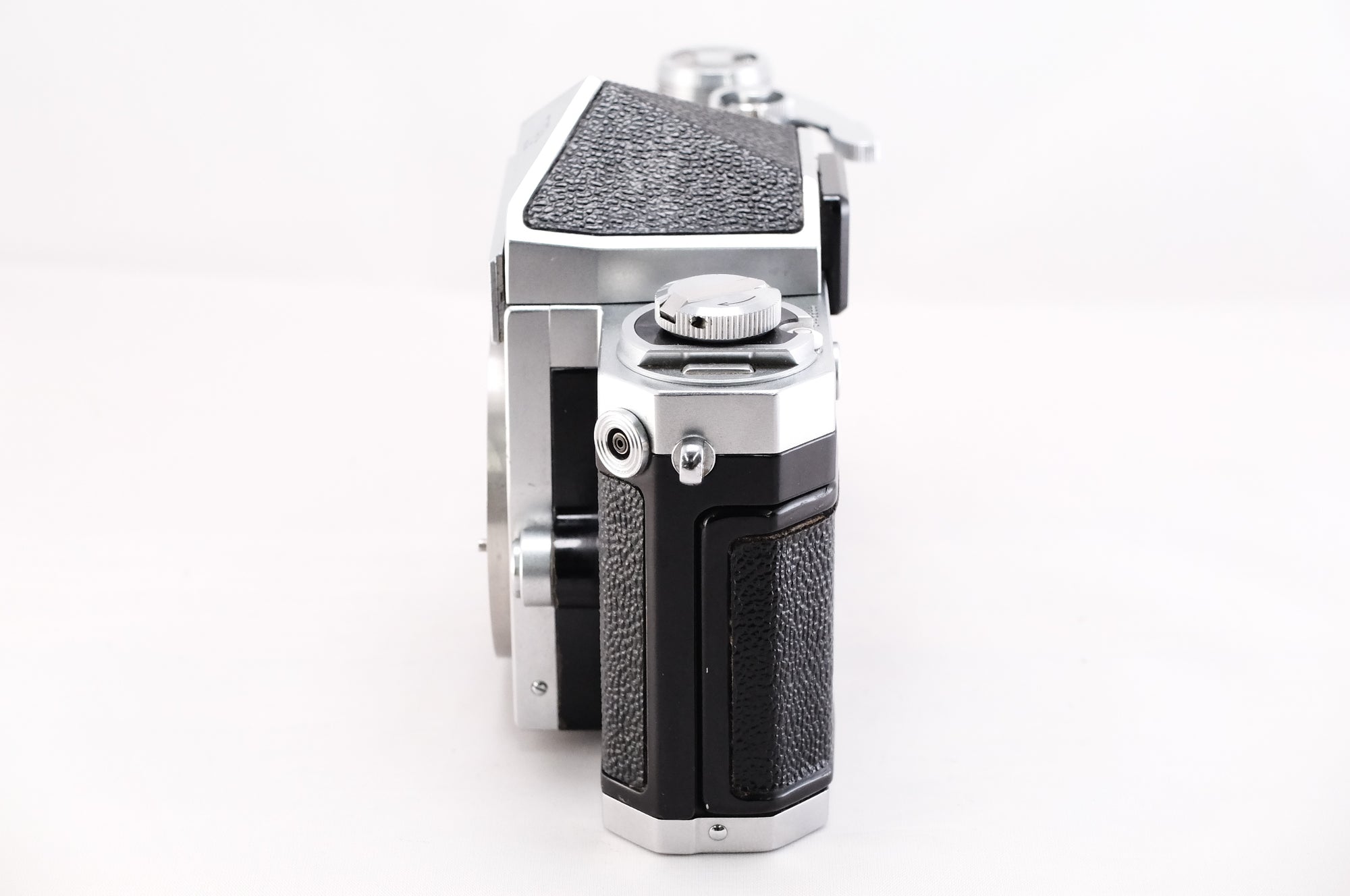 【Nikon】 F アイレベル 644万台 ※整備品 #1884055696341 | 東京CAMERA