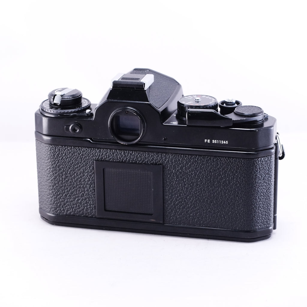 Nikon FE (Black)