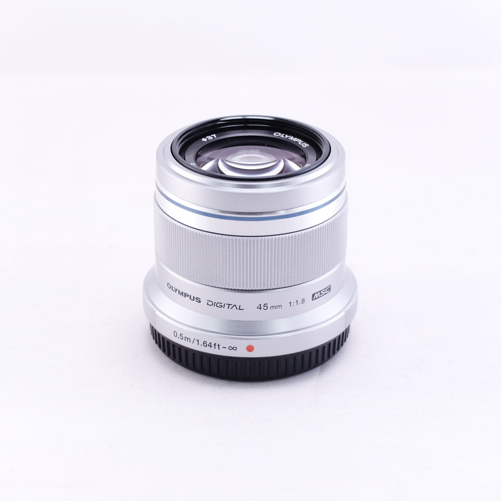 Olympus M.Zuiko Digital 45mm F1.8 (Silver) [M4/3]