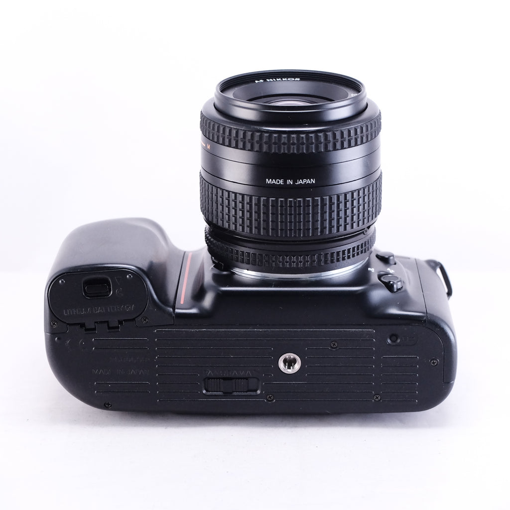 Nikon F50 + AF 35-70/3.3-4.5 (フィルム&電池付き)