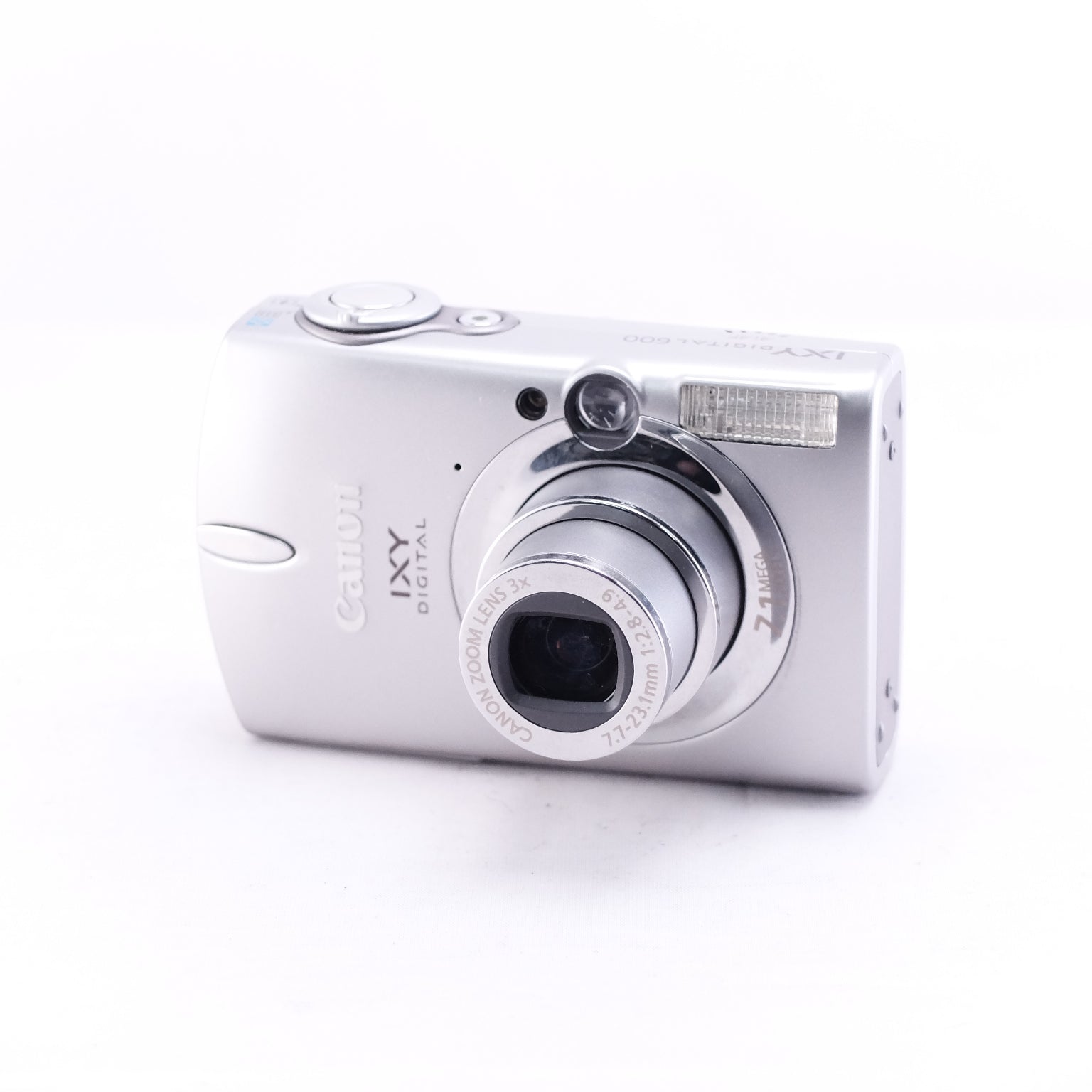 2005　Canon IXY DIGITAL 600