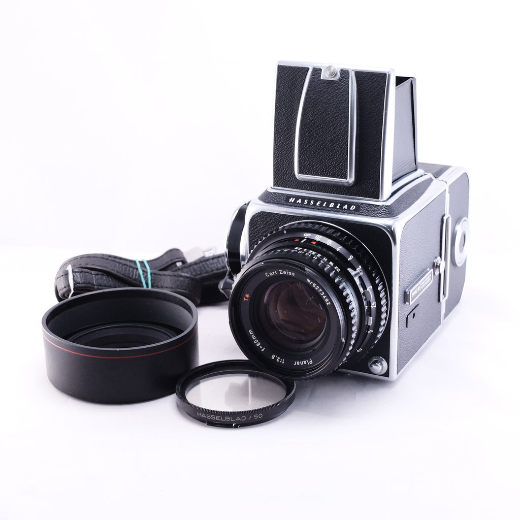 HASSELBLAD 500C/M + Carl Zeiss Planar T* 80mm F2.8 C + A12 (Black)