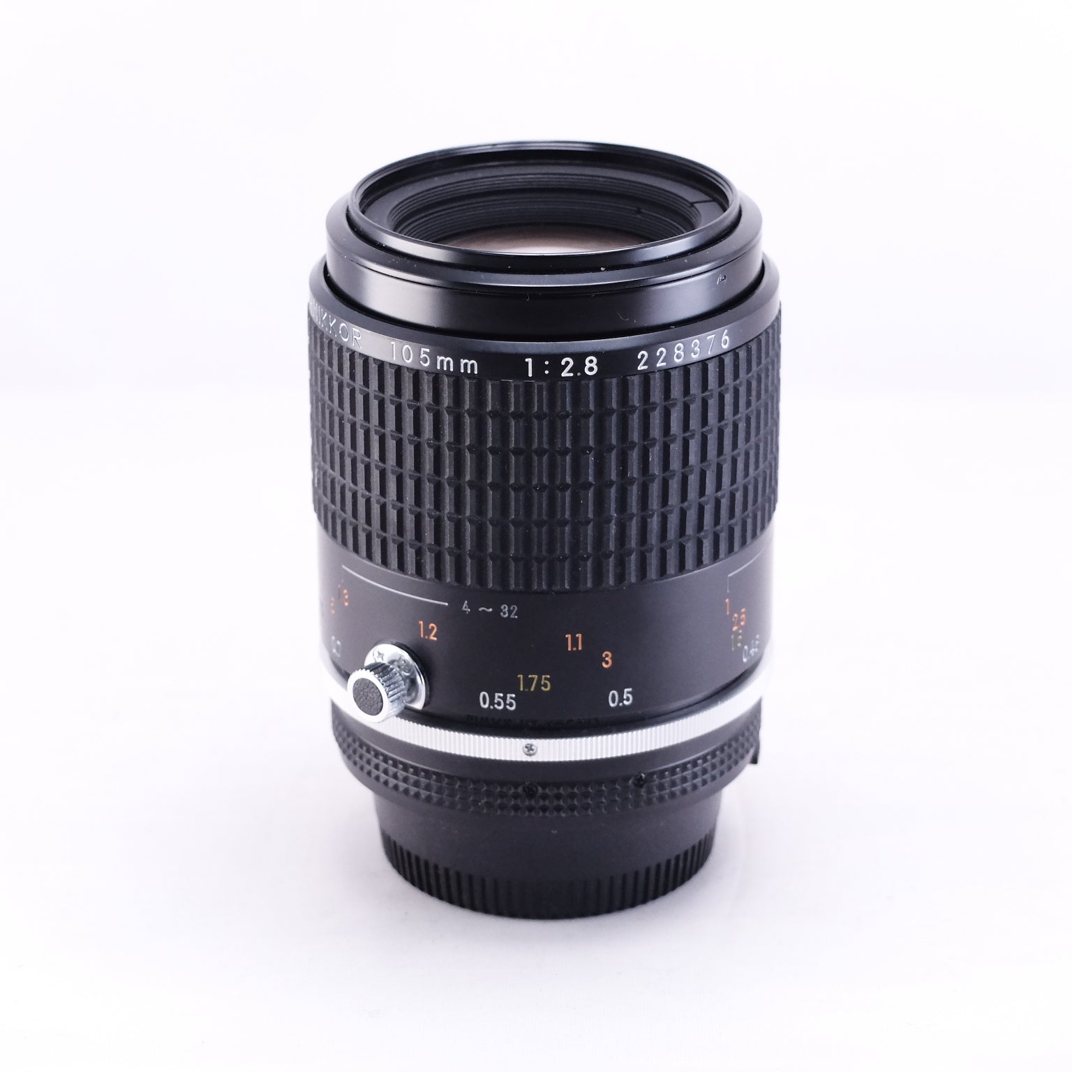 Nikon Ai-s Micro-NIKKOR 105mm F2.8 [F]