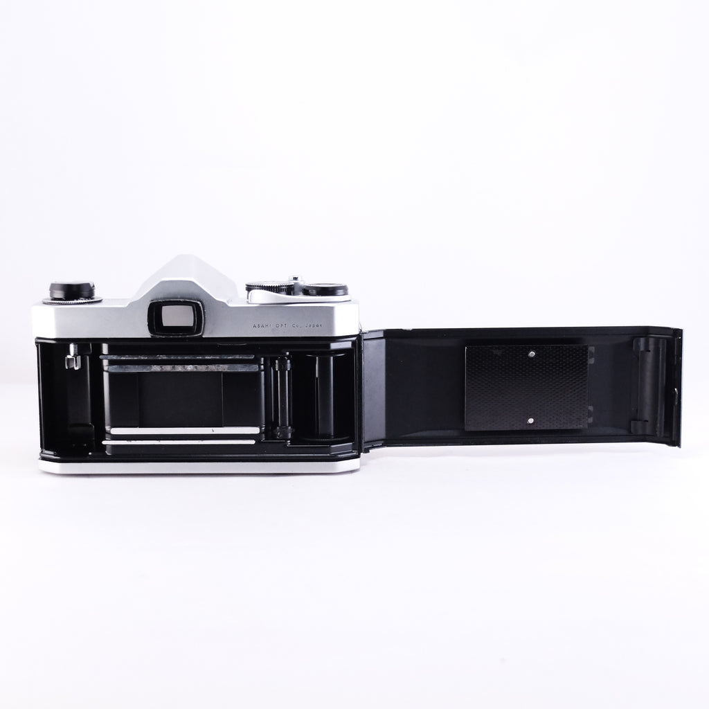 【PENTAX】SP (シルバー) + Super-Multi-Coated TAKUMAR 55mm F1.8 #1663941201378 | 東京CAMERA