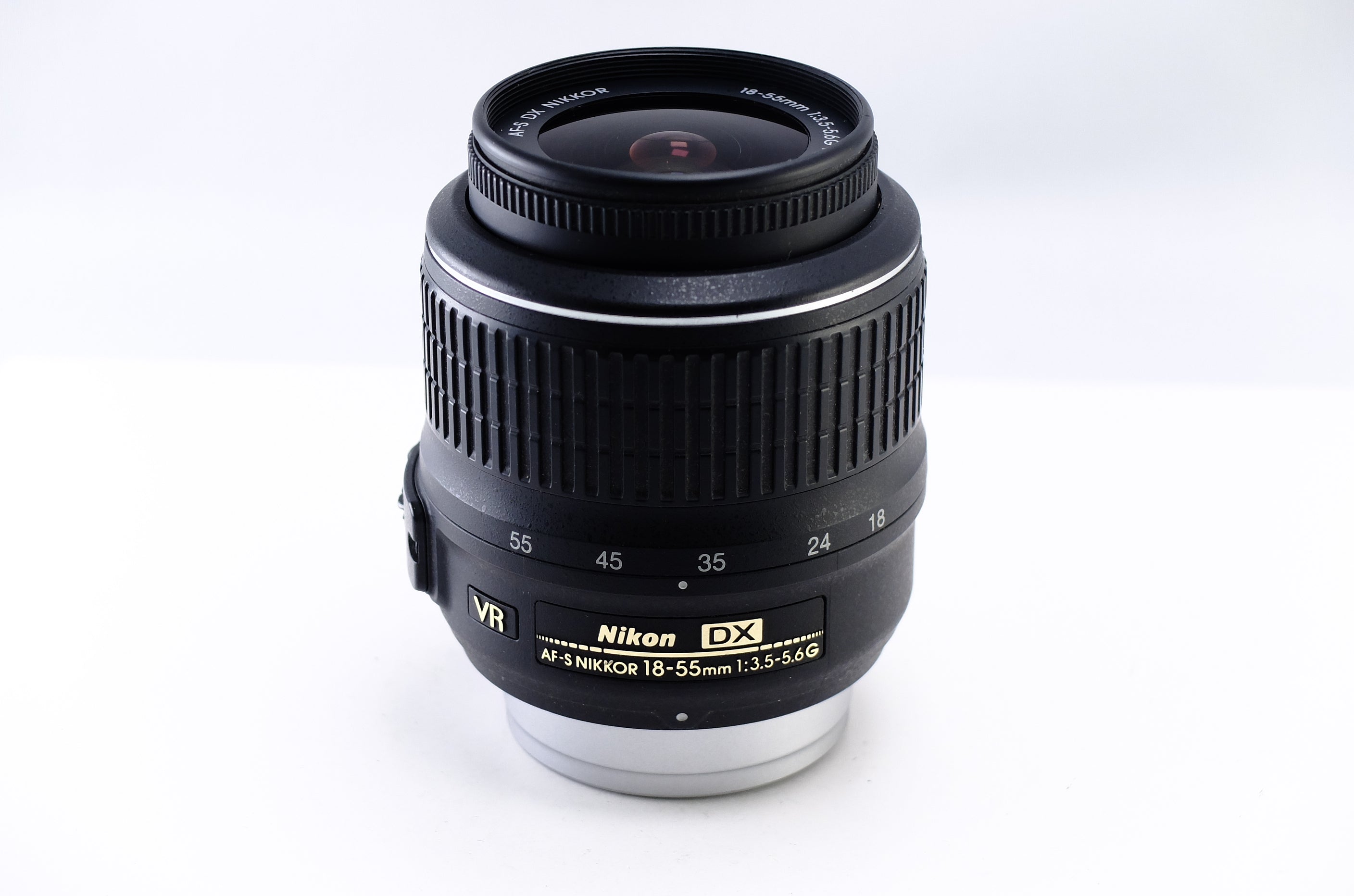 Nikon】D70 + AF-S NIKKOR 18-55mm F3.5-5.6 G VR – 東京CAMERA