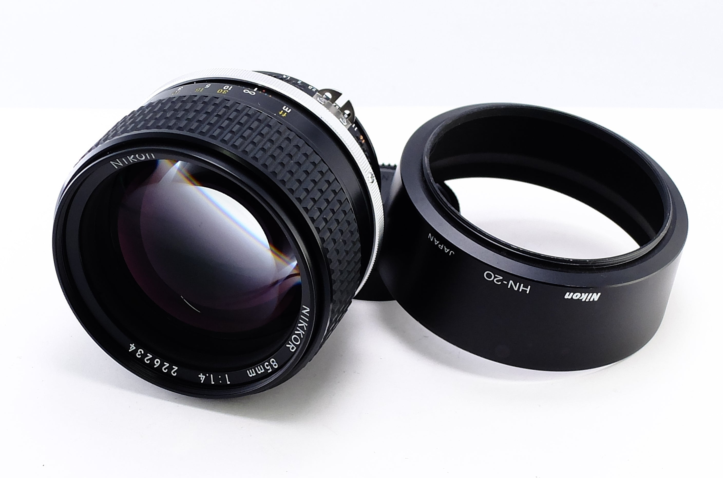 Nikon】NIKKOR 85mm F1.4 Ai-S [ニコンFマウント] – 東京CAMERA