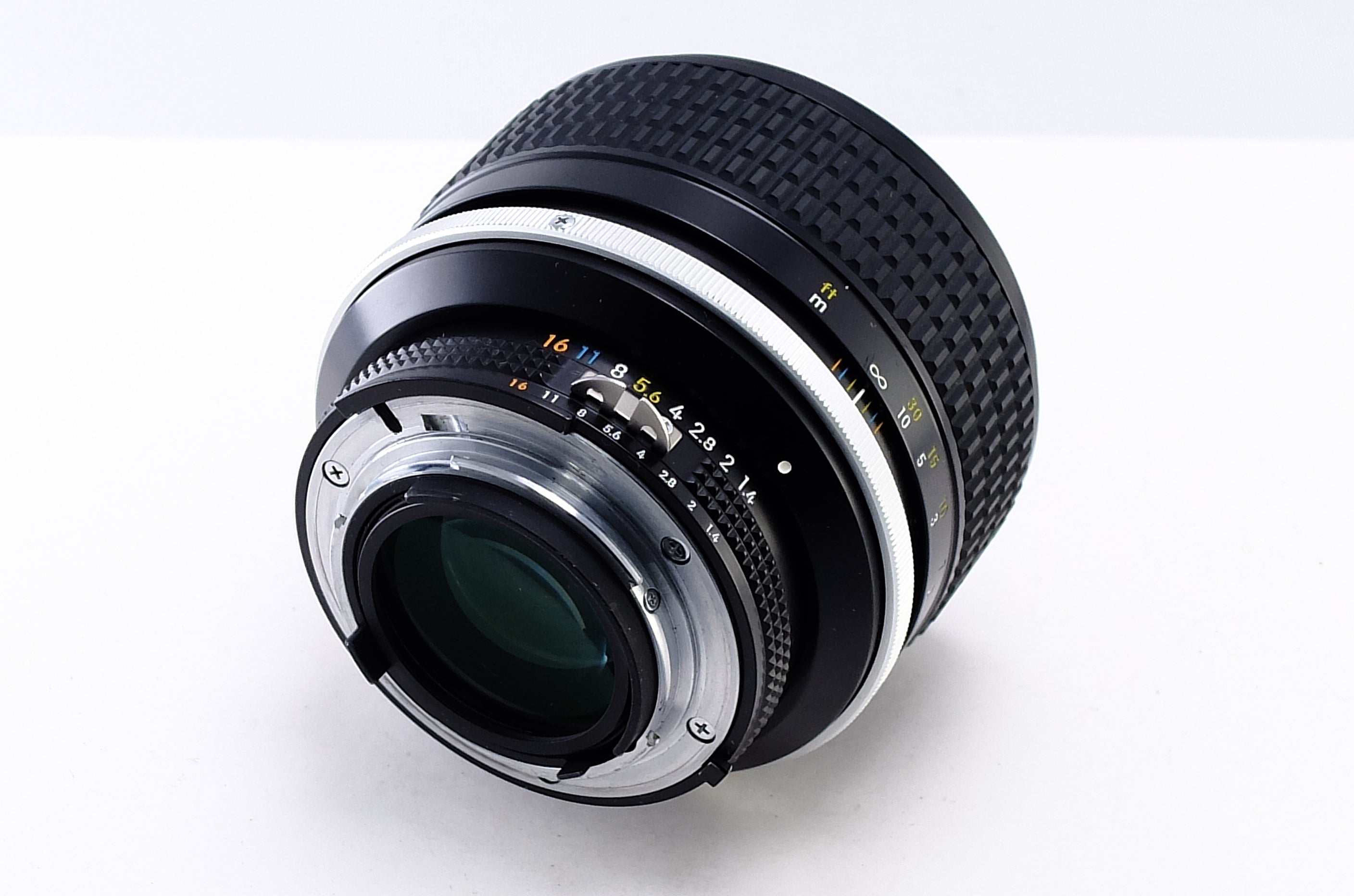 Nikon】NIKKOR 85mm F1.4 Ai-S [ニコンFマウント] – 東京CAMERA