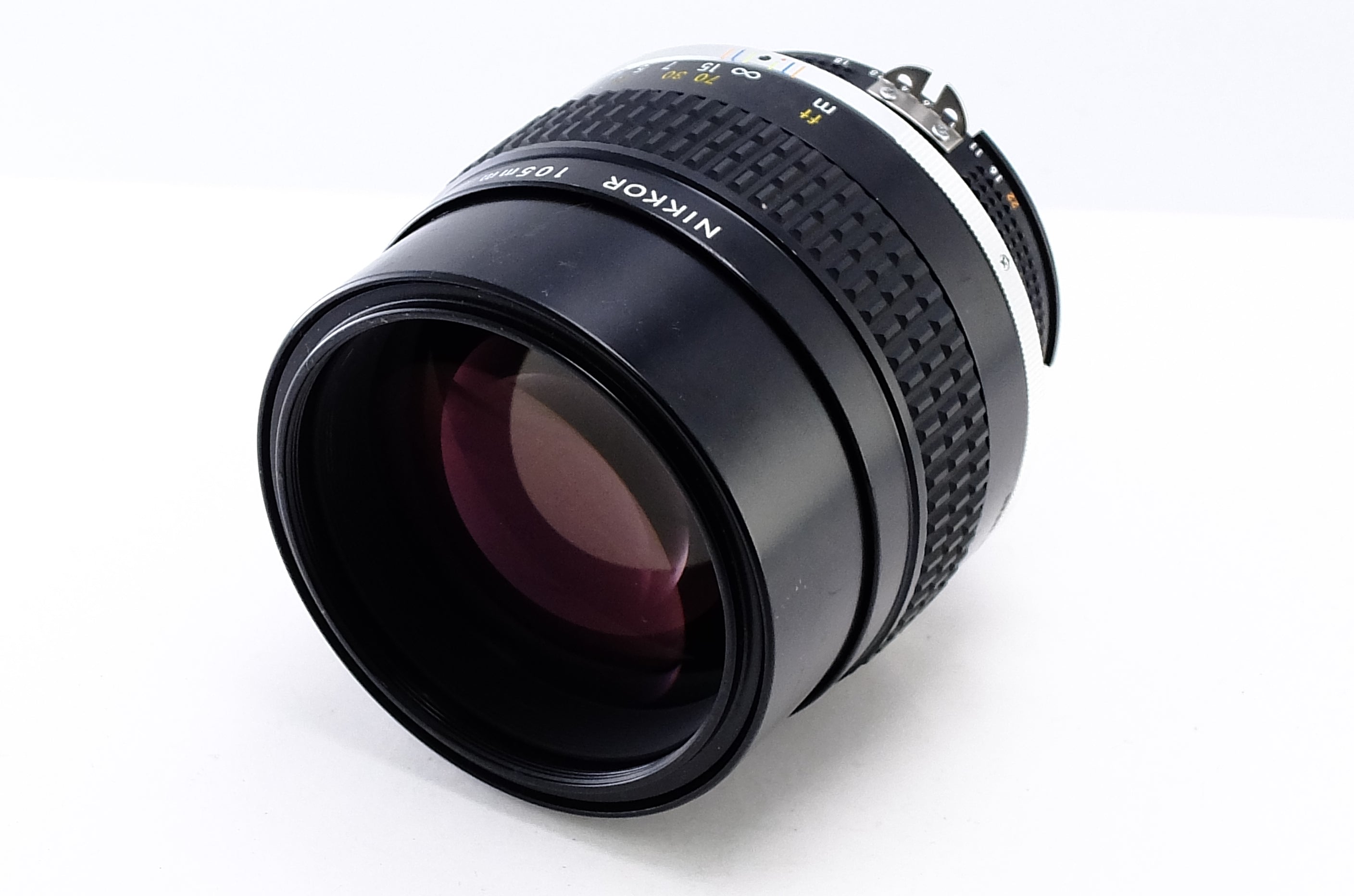 Nikon】NIKKOR 105mm F1.8 Ai-S [ニコンFマウント]