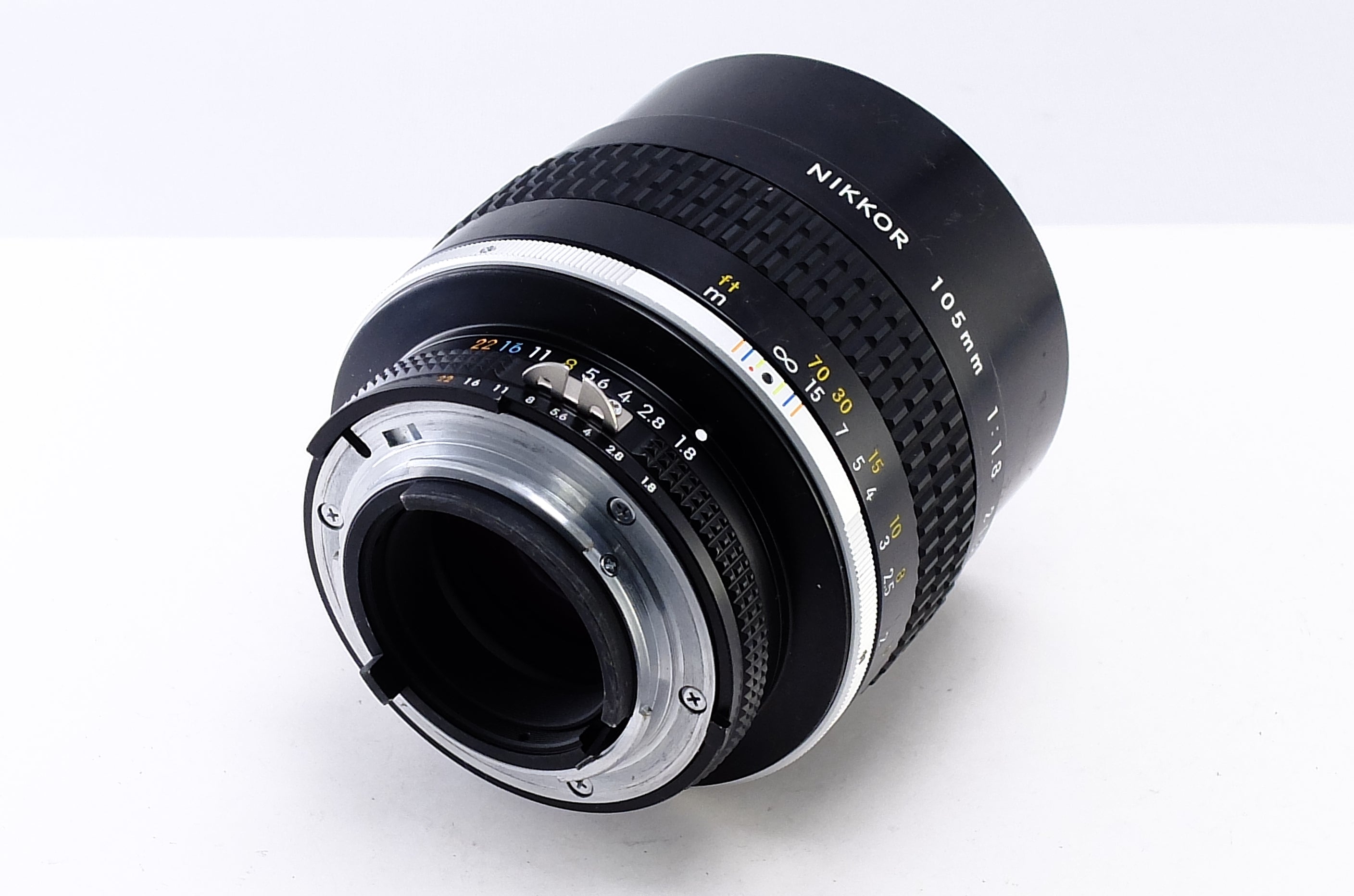 Nikon】NIKKOR 105mm F1.8 Ai-S [ニコンFマウント]