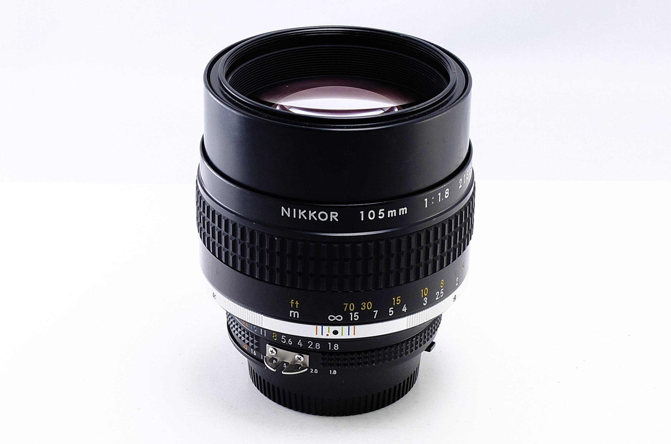 Nikon】NIKKOR 105mm F1.8 Ai-S [ニコンFマウント]