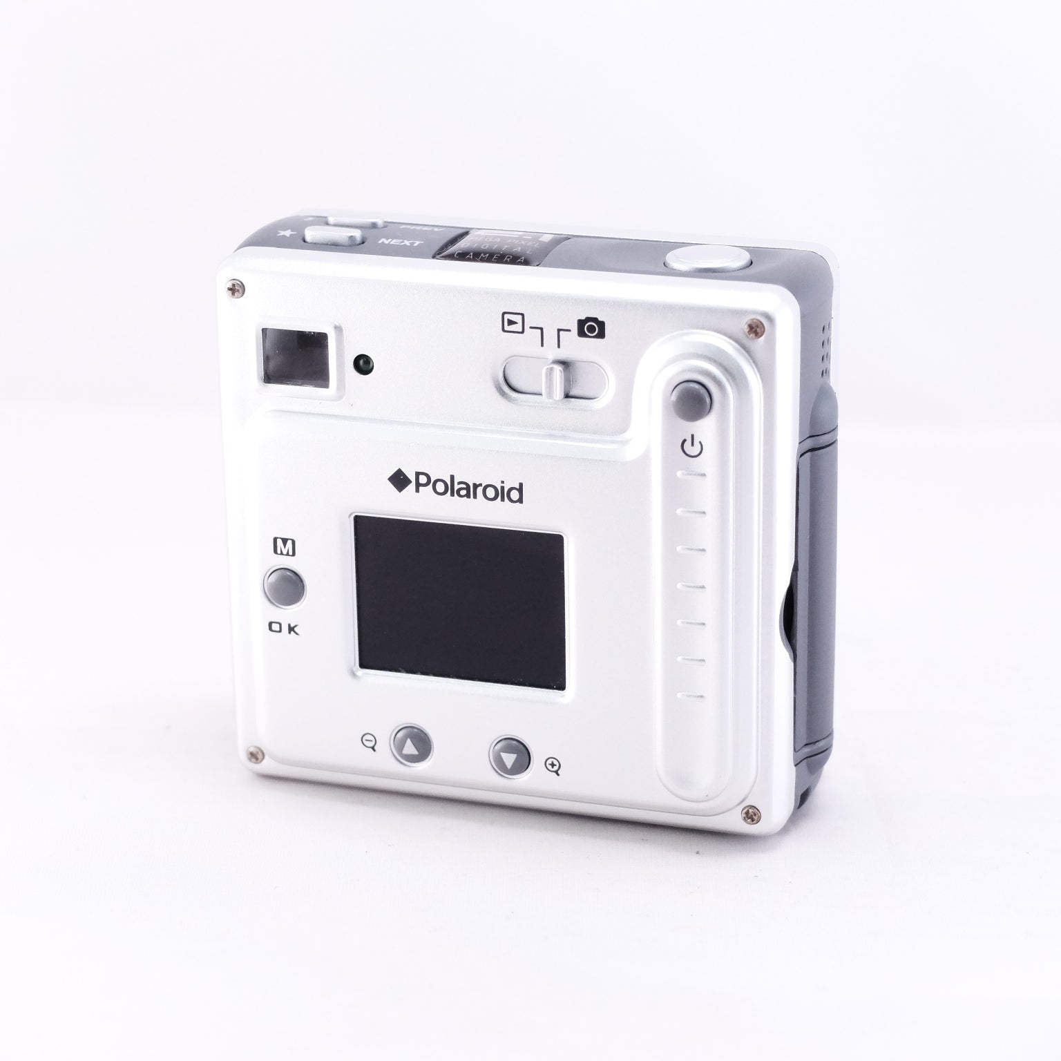 Polaroid PDC 2070 単4電池駆動　コンパクトデジタルカメラ Polaroid PDC 2070 単4電池駆動 コンパクトデジタルカメラ
