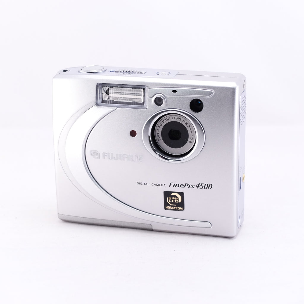 【FUJIFILM】FinePix 4500（シルバー）#1148358206790 （メモリーカード&電池付き） | 東京CAMERA